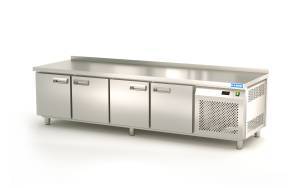 стол охлаждаемый под тепловое оборудование (боковой агрегат, с бортом) 2300*600*620 4 двери для общепит